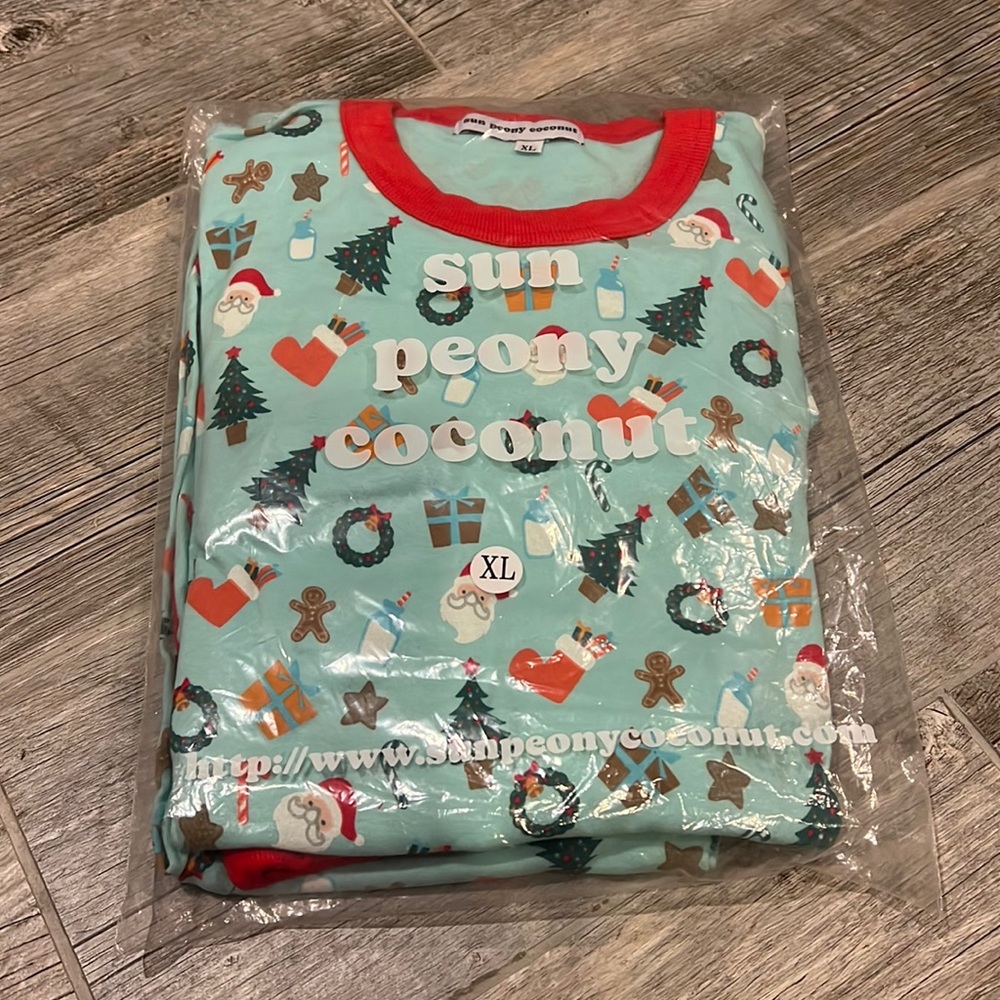 Sun Peony Coconut Men’s Holiday Christmas Long John Pajamas NWT